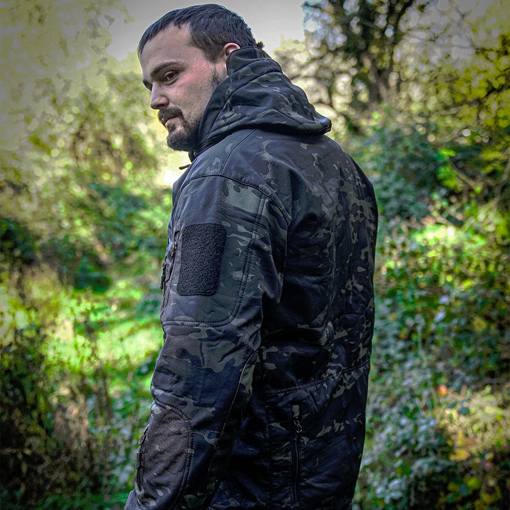 Army Outdoor Tactical Waterproof Softshell Fleece Jacket - Image 3
