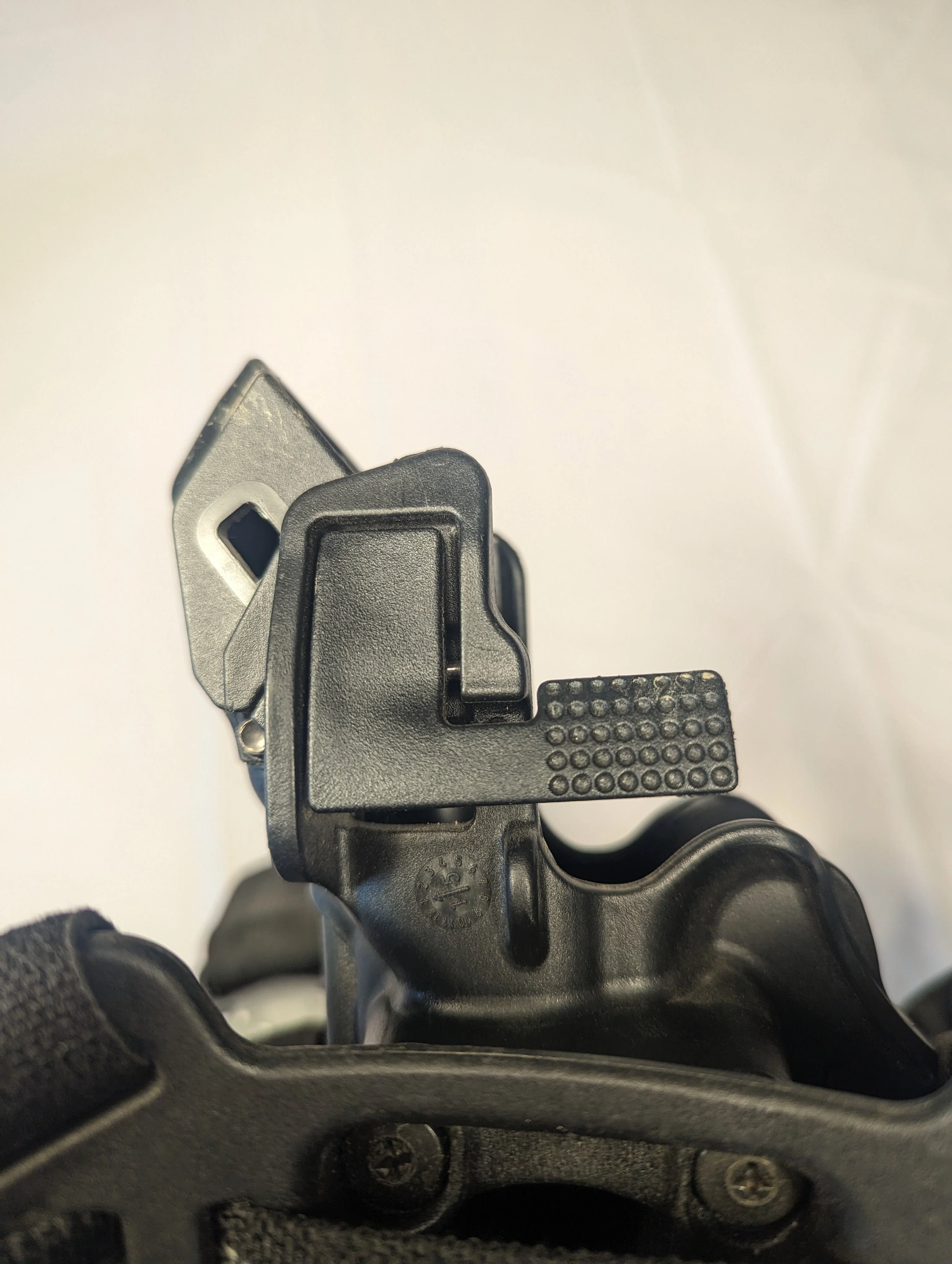 BlackHawk - 430604BK-R - Pistol Holster - Image 12