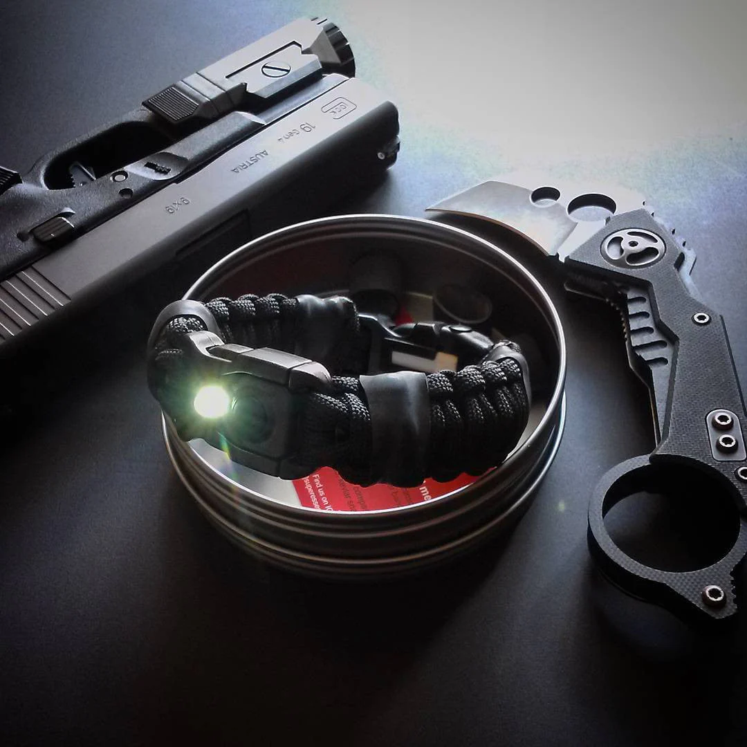 EDC Prepper - Paracord Bracelet Urban Tool Kit Equipped w/ LED Light, fire starter, blade, compass. - Image 4