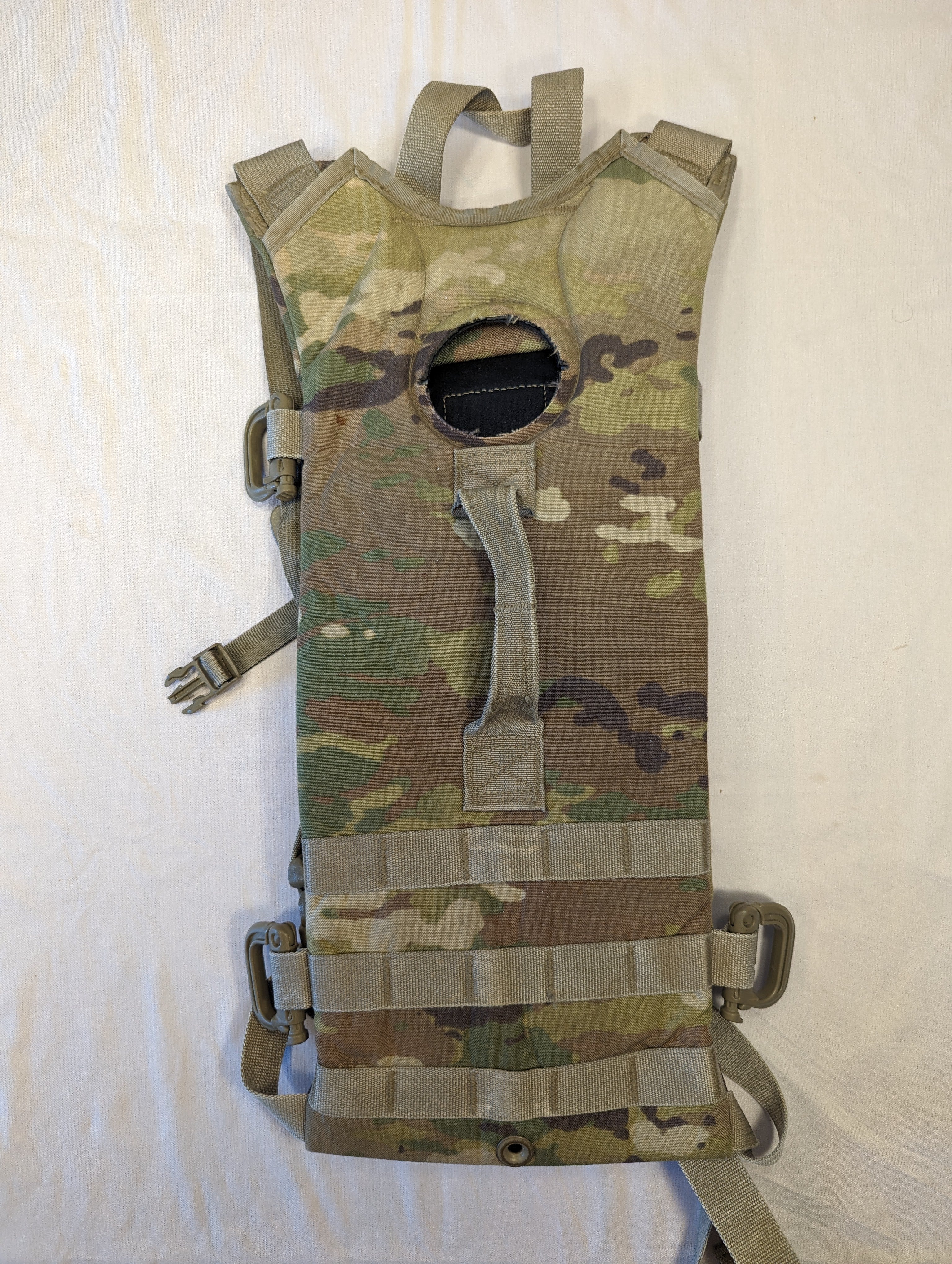 Hydration Carrier - OCP - Used - w/ NEW Bladder - Image 5