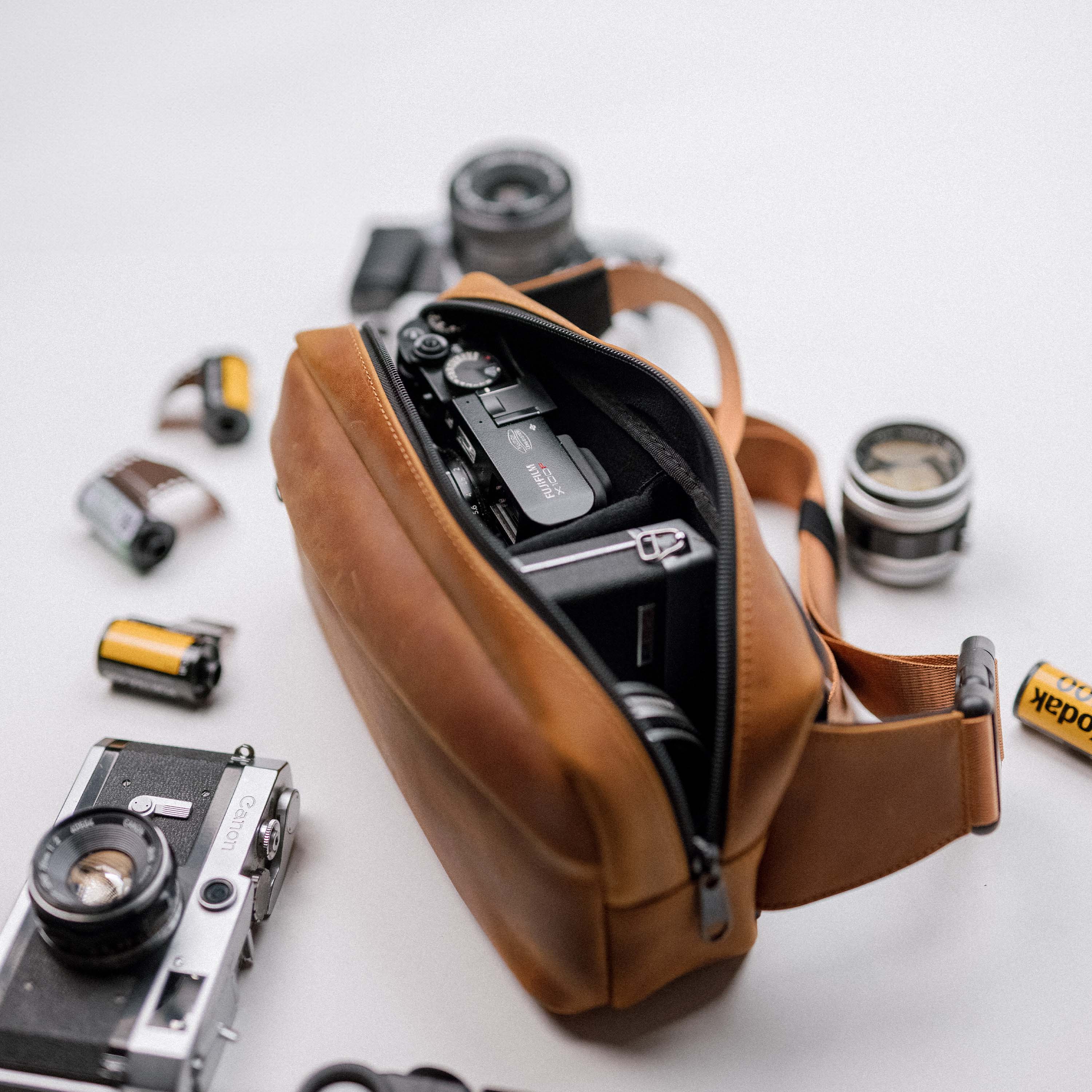 Legacy Camera Sling - 2L Leather - Image 11