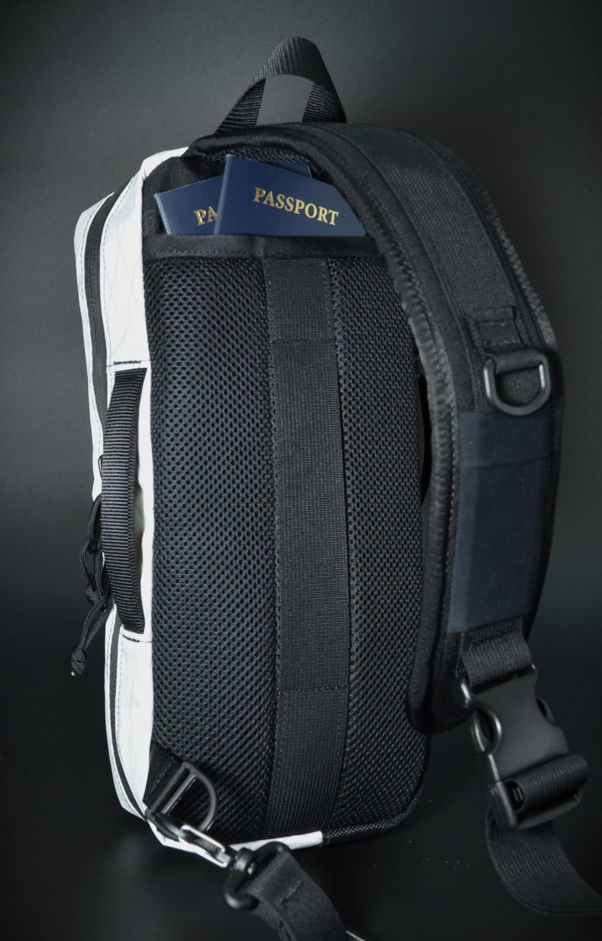 Loculus X-Pack Sling - Image 15