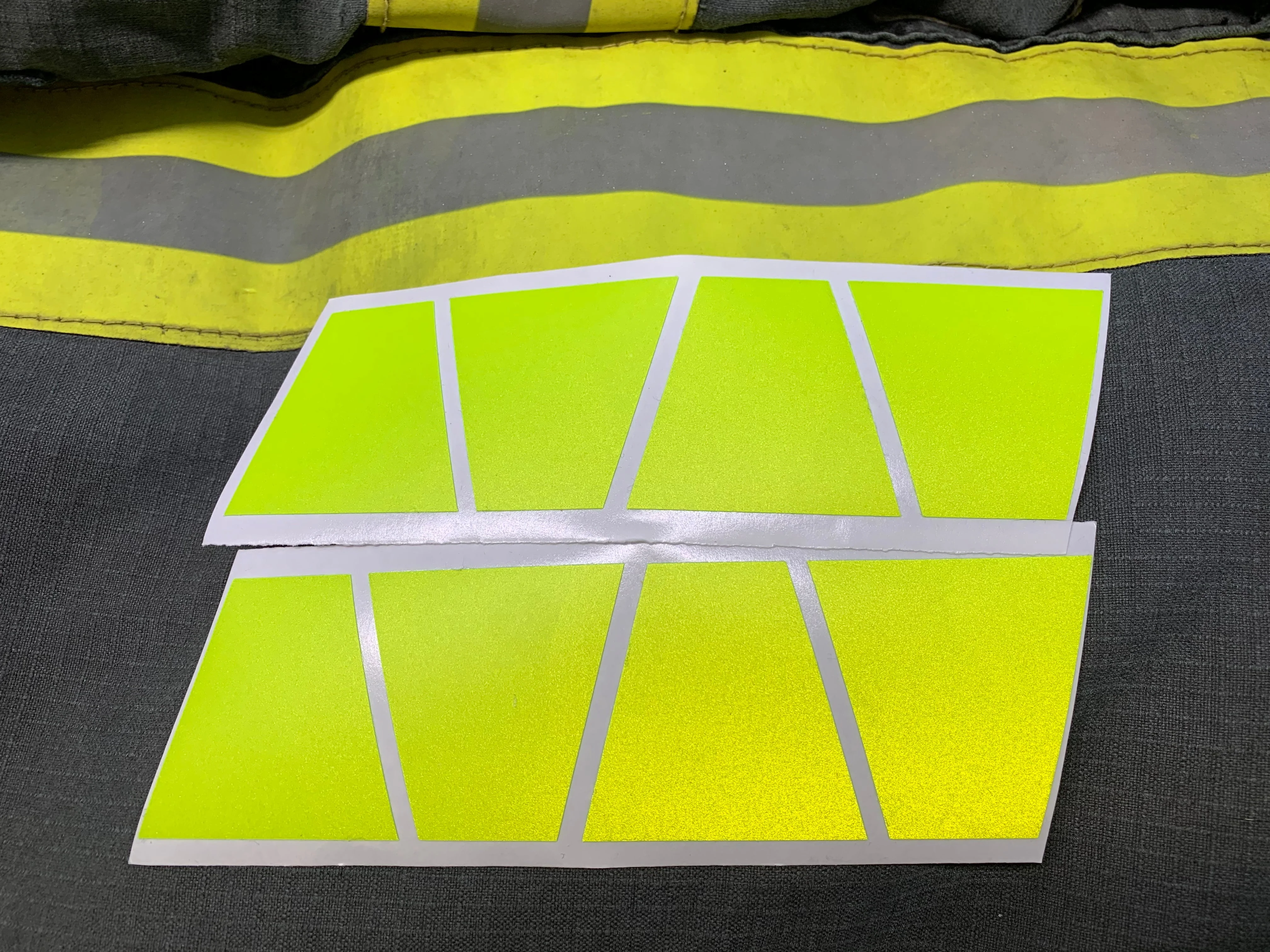 MATTE RETRO FLUORESCENT YELLOW REFLECTIVE HELMET (TET) TETRAHEDRON 8 PACK - Image 3
