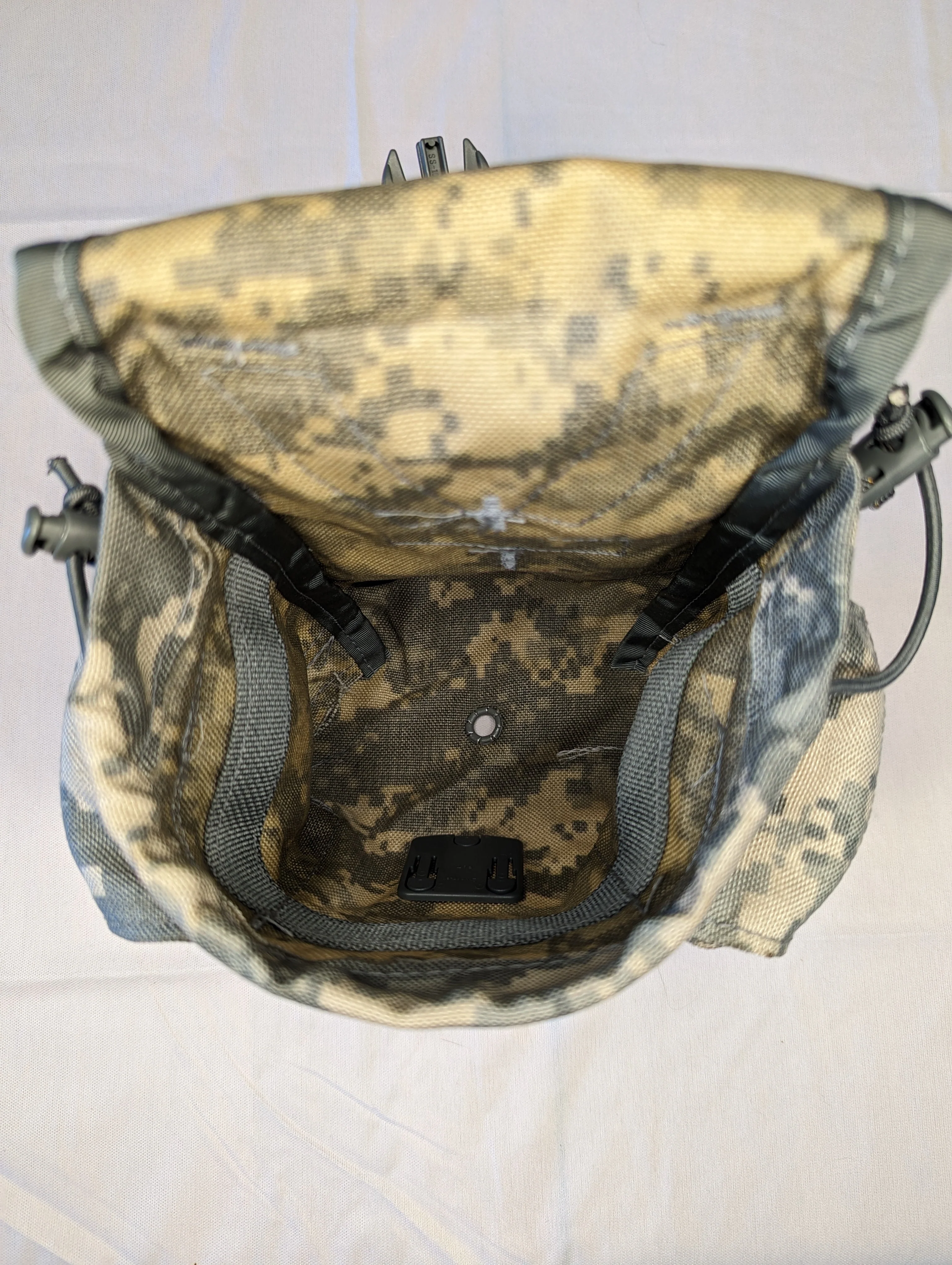 MOLLE II 1 QT Canteen Cover / General Purpose Pouch ACU | 2 Pack - Image 8