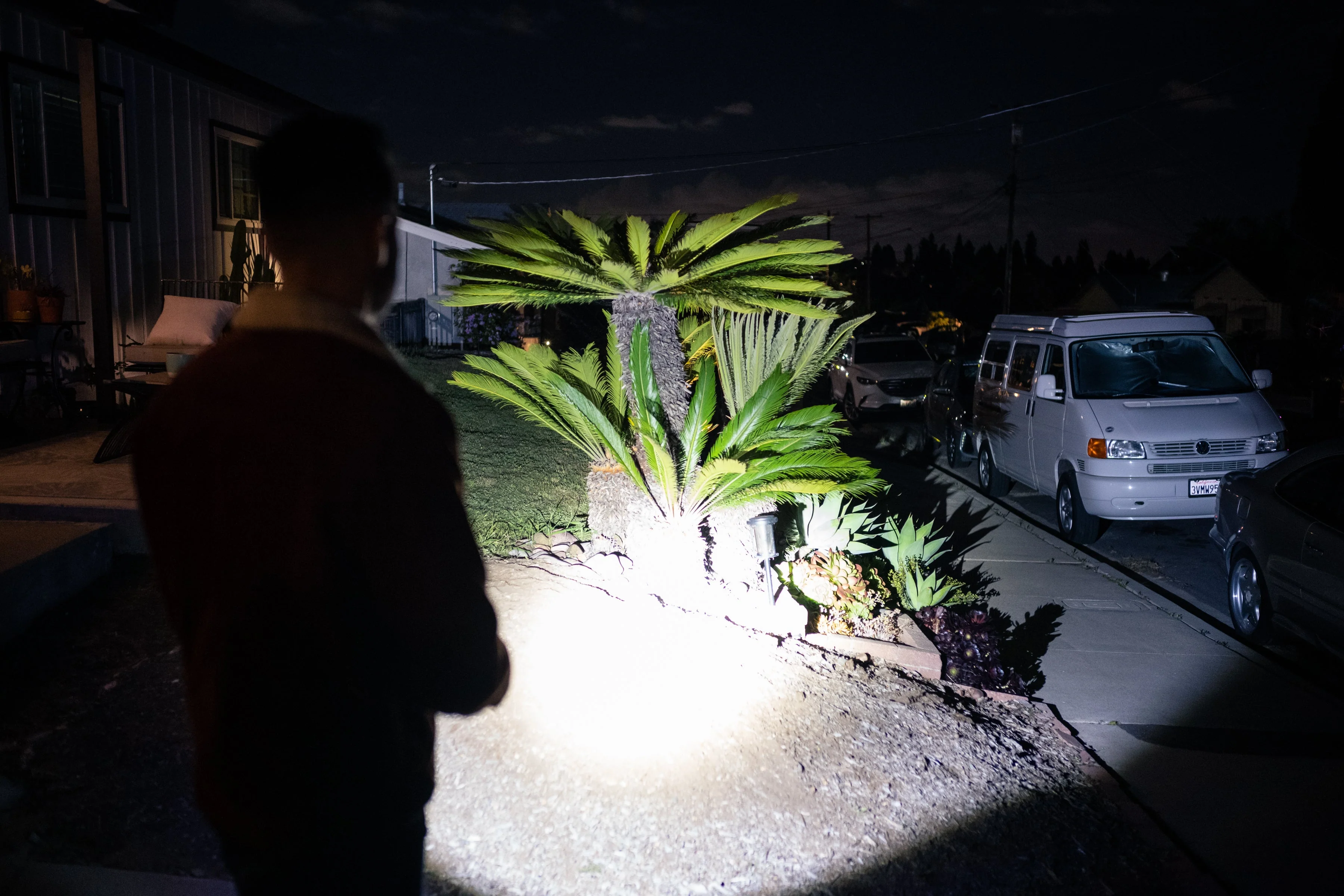 Night Throw LED Extreme Flashlight by Maratac® ( Almost Gone! ) - Image 9