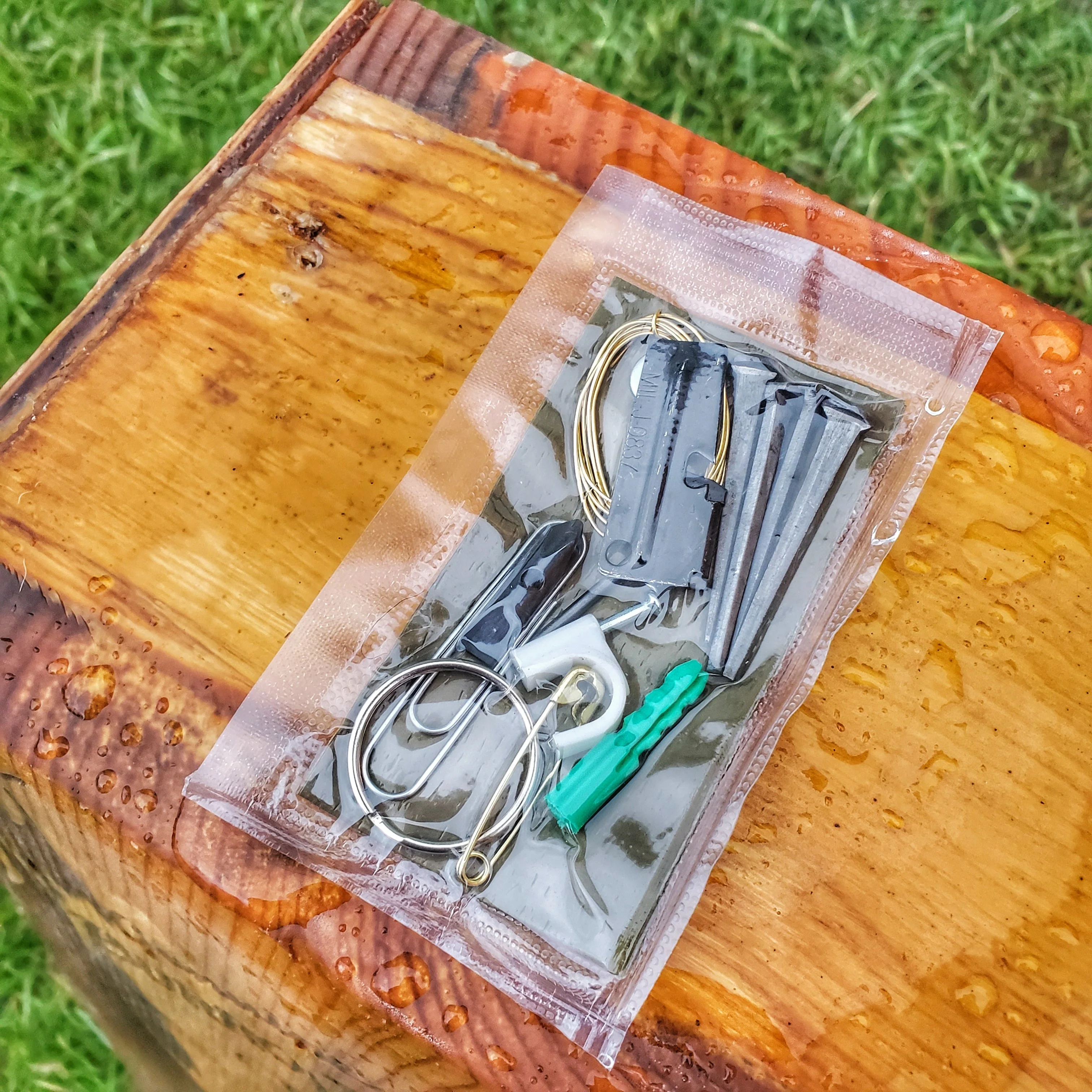 Shim Personal Survival Cards - Wallet Size Vacuum Sealed Survival Packets - Image 10