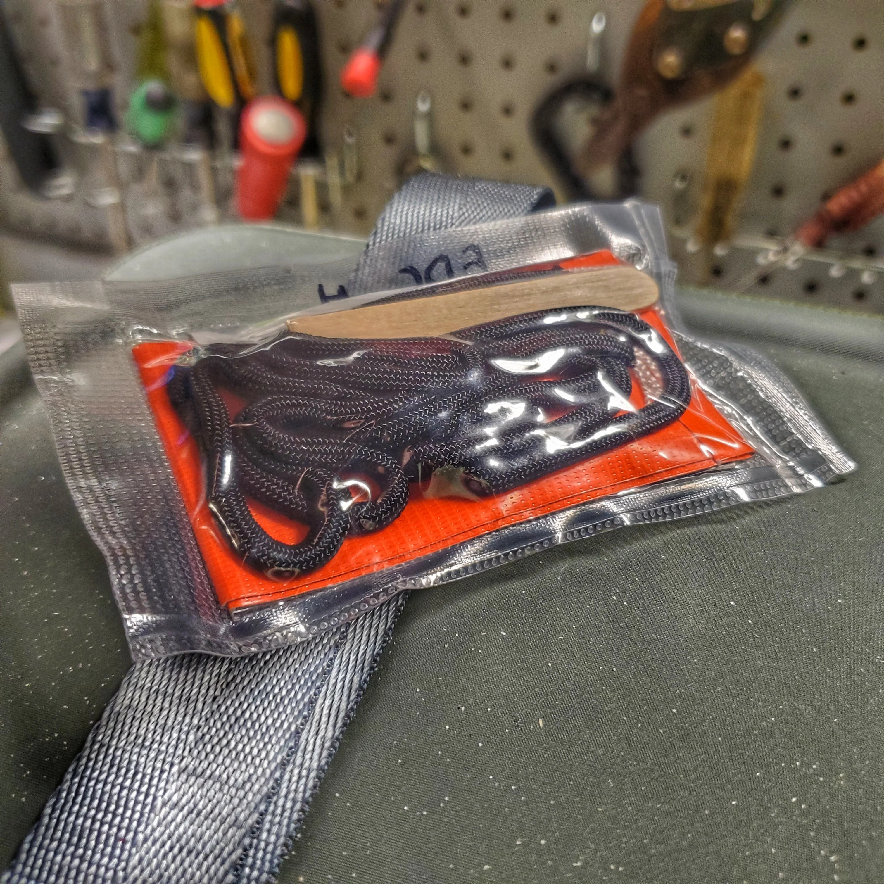 Shim Personal Survival Cards - Wallet Size Vacuum Sealed Survival Packets - Image 22