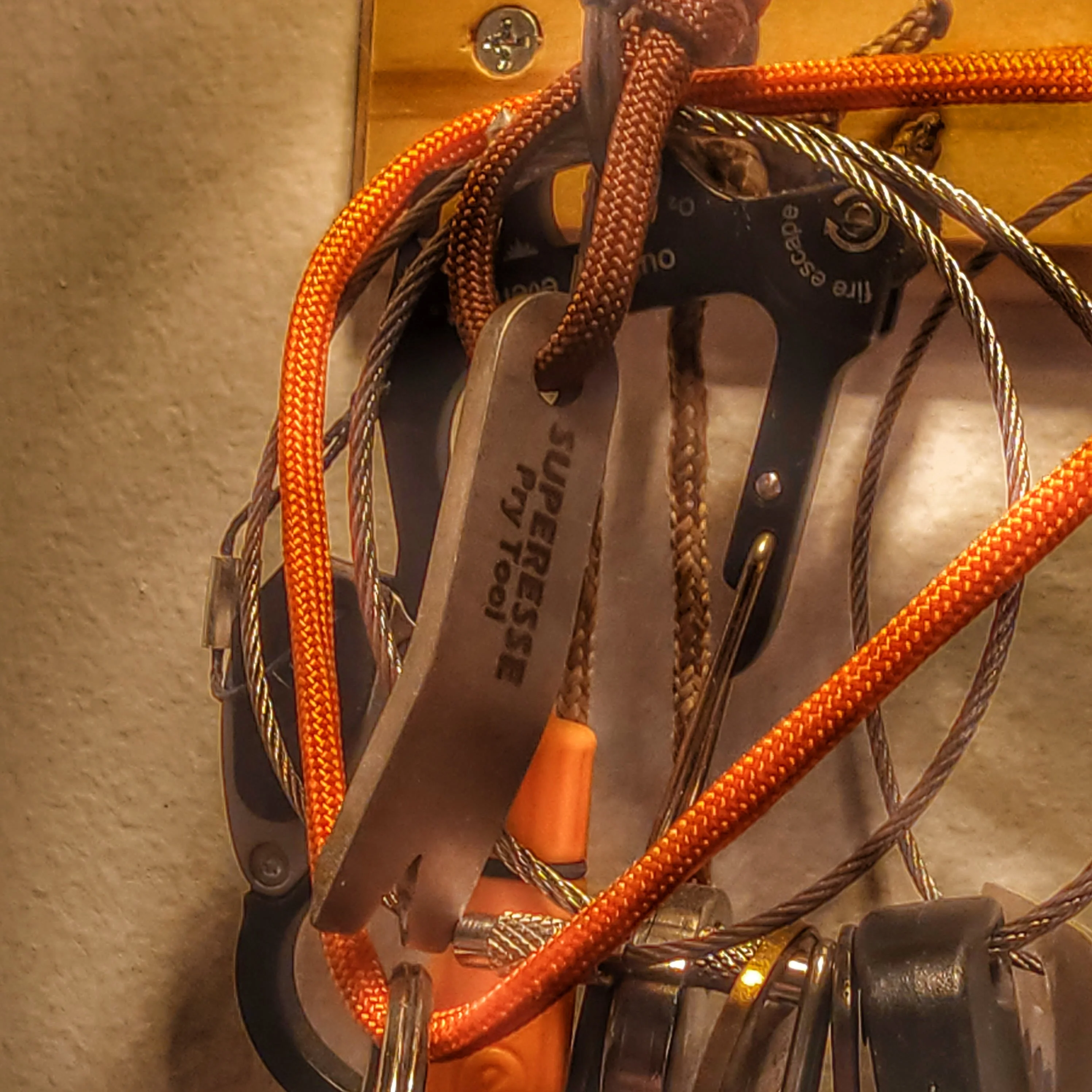 Superesse Micro Task Tool (S-MTT): EDC Pry Implement - Image 13