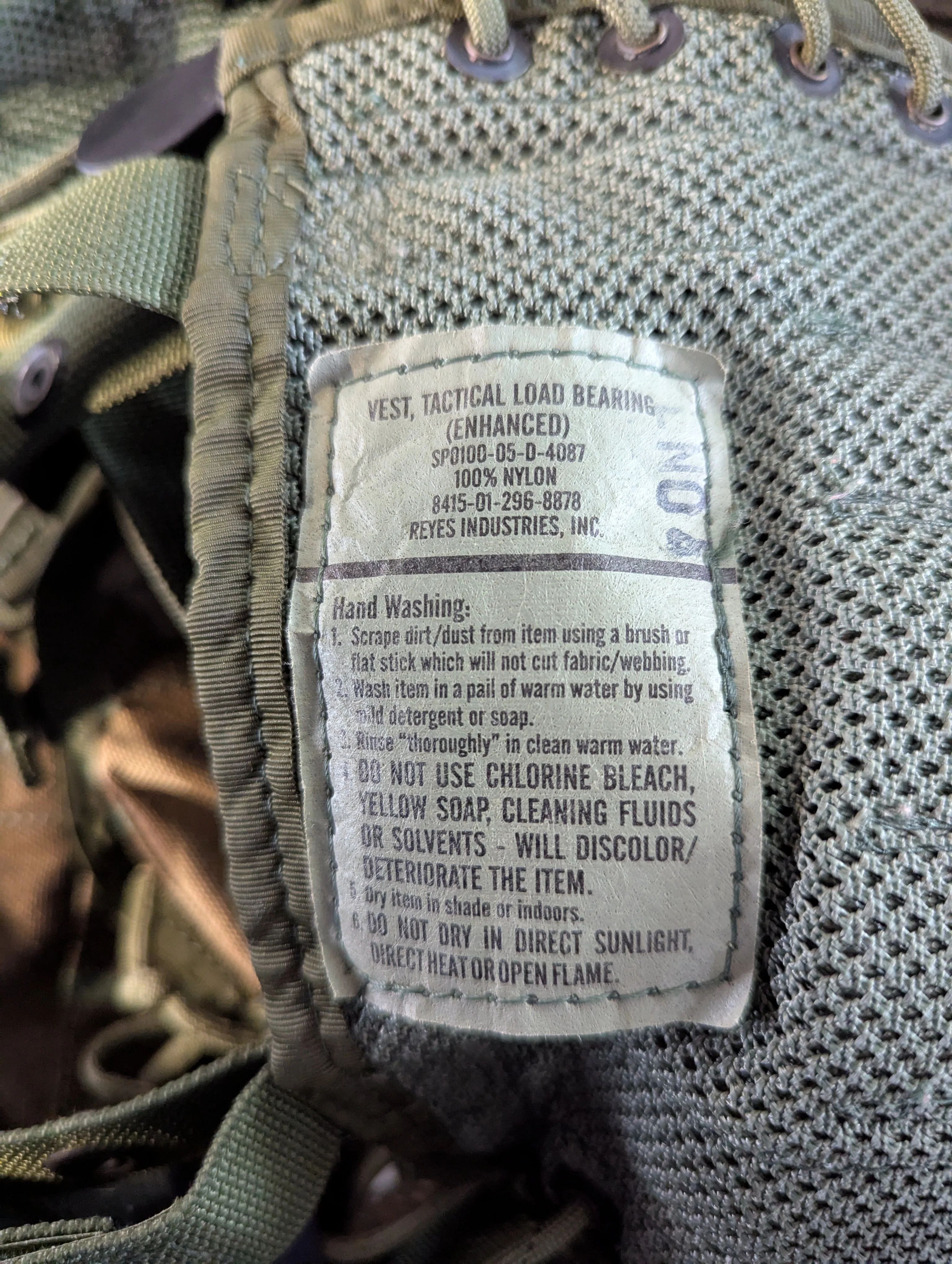Tactical Load Bearing Vest - Image 5