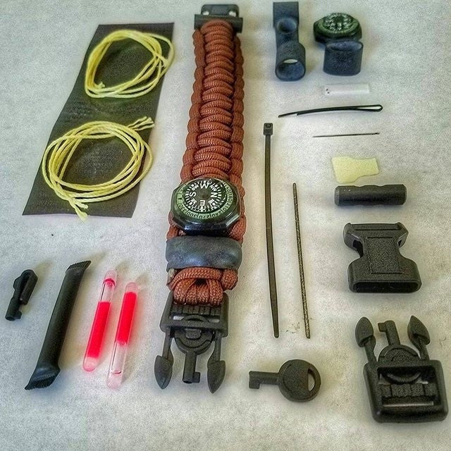 The Escape Evade Pathfinder: Military & Tactical Strap w/ SERE kit, Compass, Kevlar Saw, Cuff Key. - Image 12