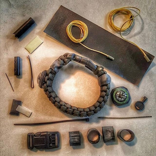 The Escape Evade Pathfinder: Military & Tactical Strap w/ SERE kit, Compass, Kevlar Saw, Cuff Key. - Image 8