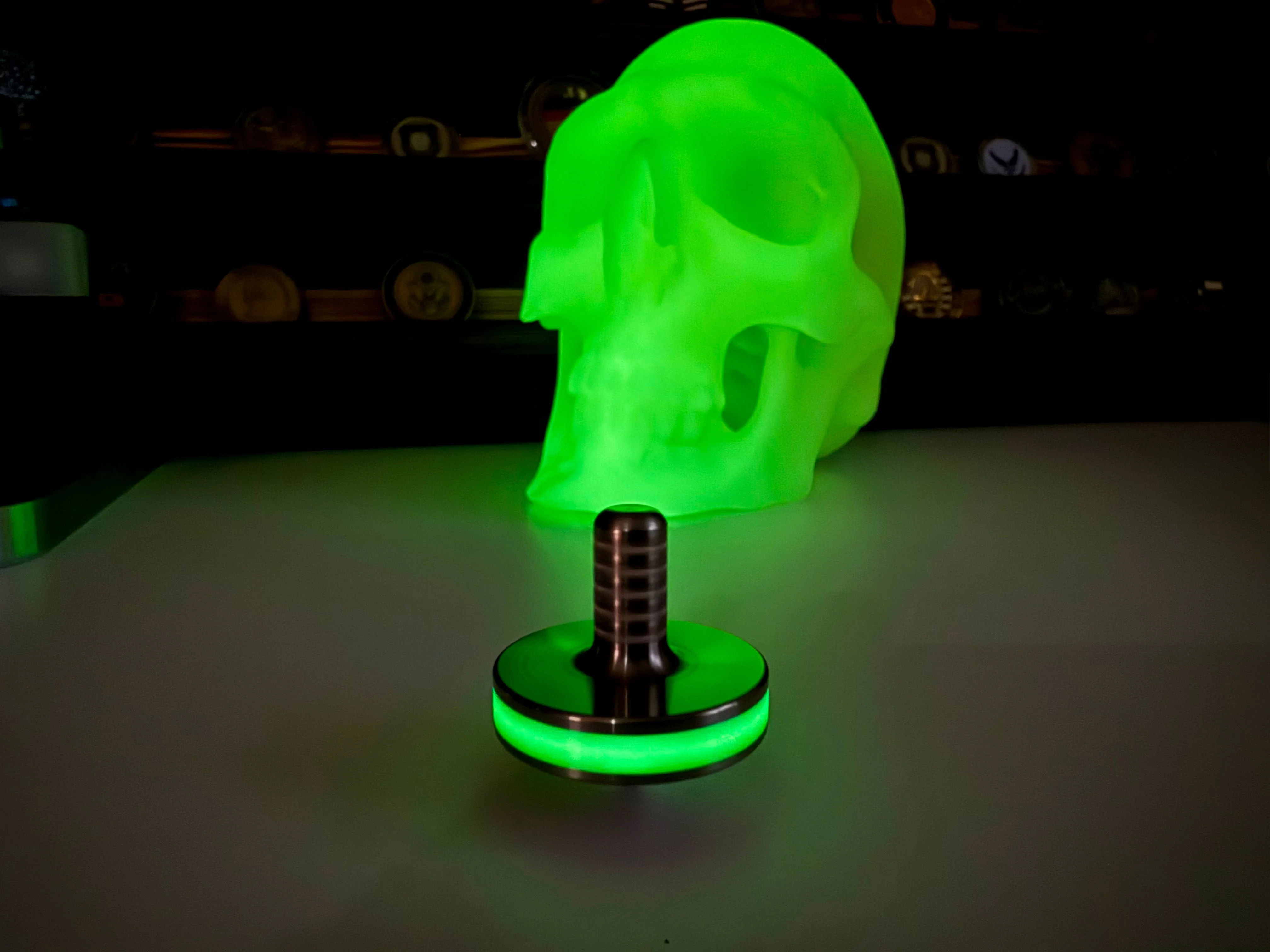 Tip Top Extreme - Tungsten / Titanium / UGM Glow - Spinning Top + Delrin Stand by Maratac® - Image 5