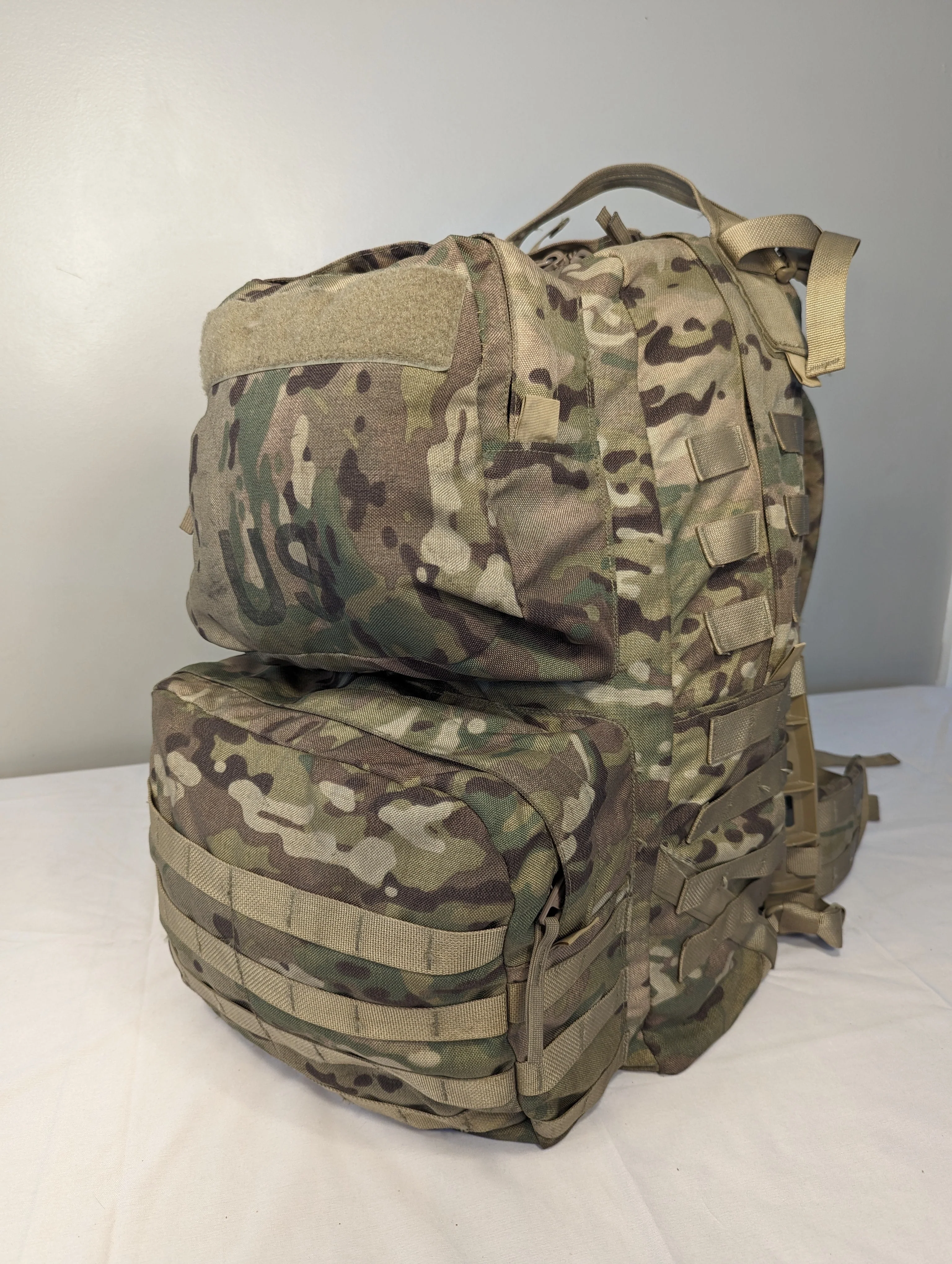 U.S. Military Surplus Medium Field Pack Rucksack MOLLE II Complete - OCP/Multicam - Image 3