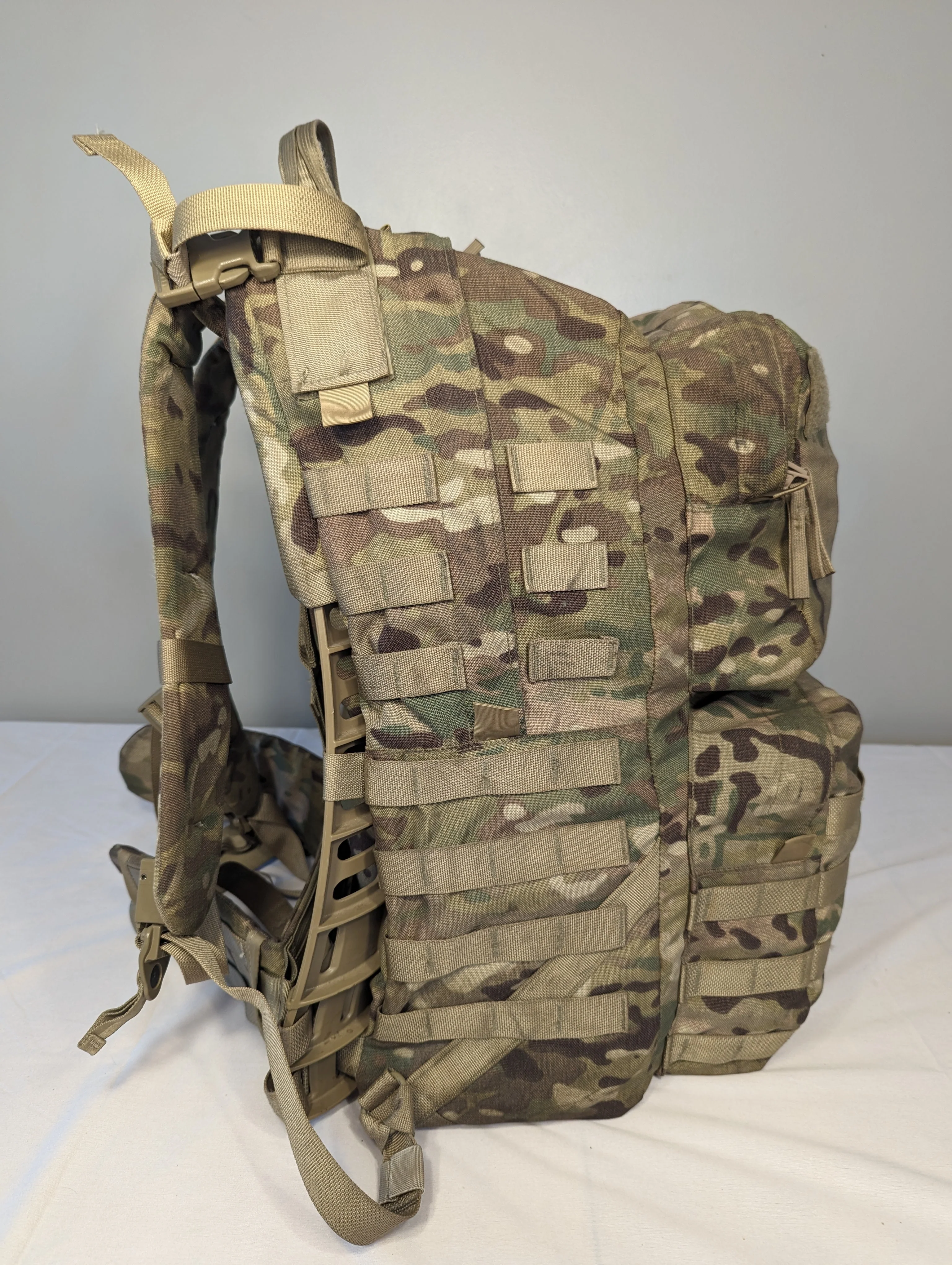 U.S. Military Surplus Medium Field Pack Rucksack MOLLE II Complete - OCP/Multicam - Image 8
