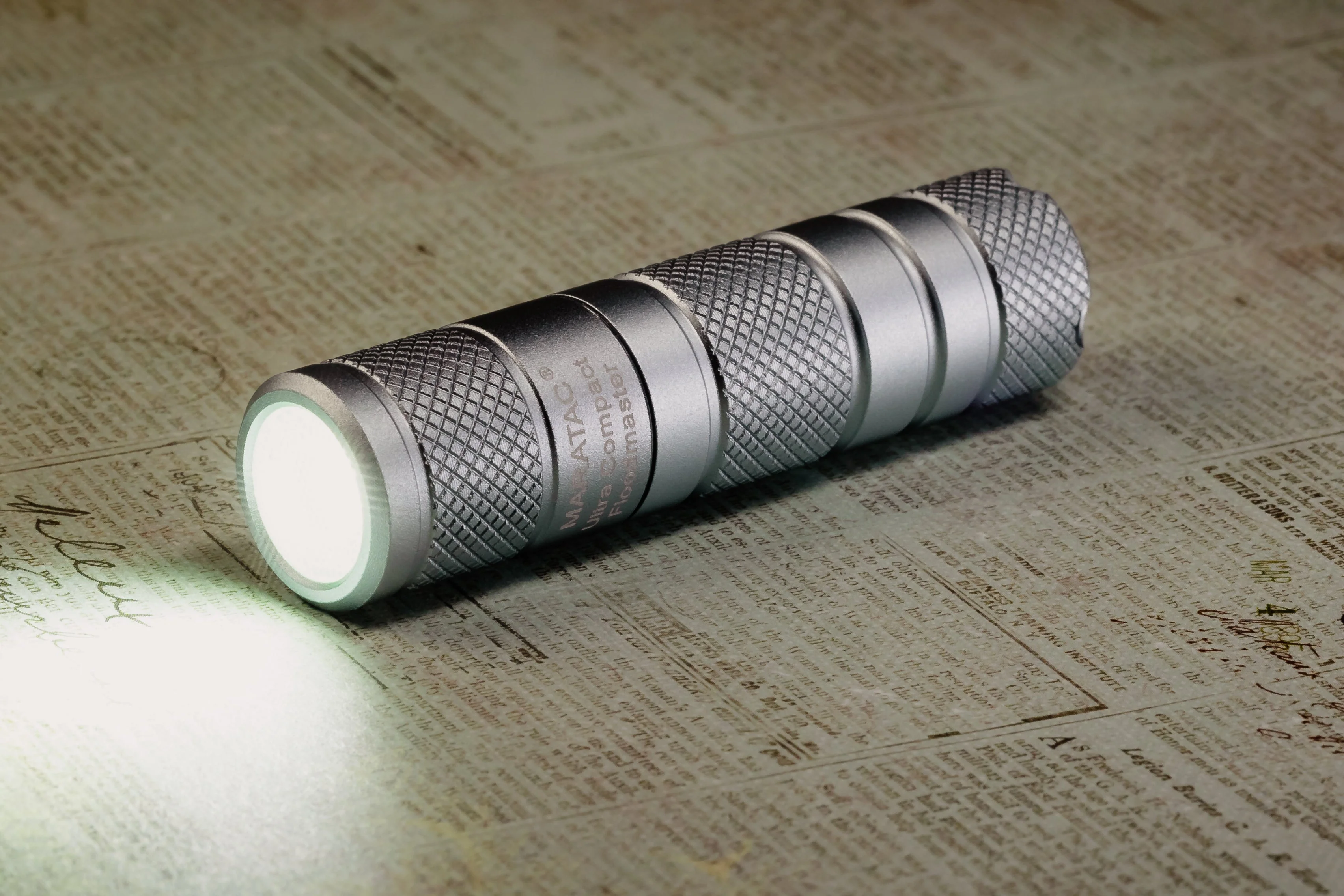 Ultra Compact Floodmaster AA / 14500 Flashlight by Maratac® - Image 3
