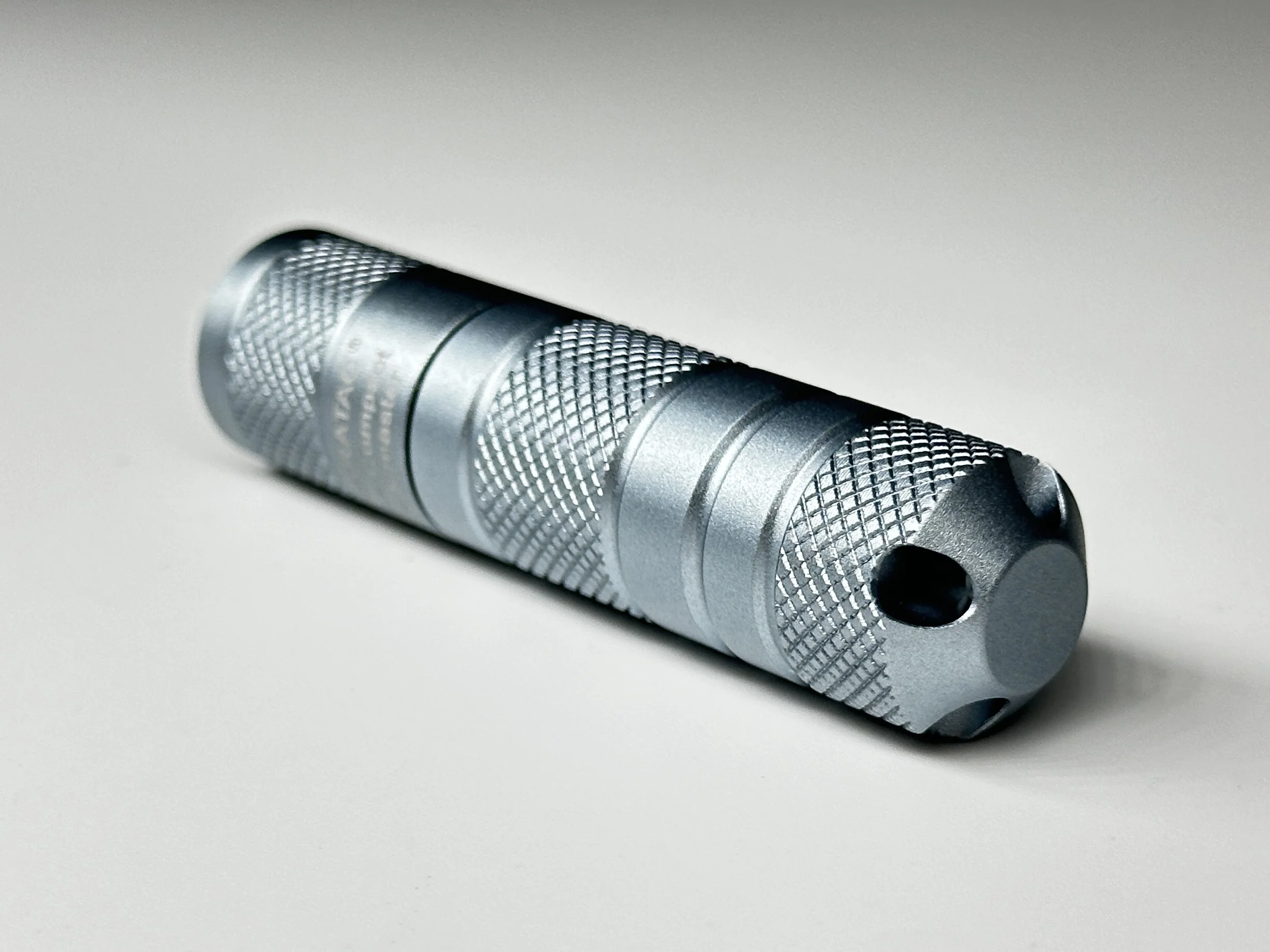 Ultra Compact Floodmaster AA / 14500 Flashlight by Maratac® - Image 7