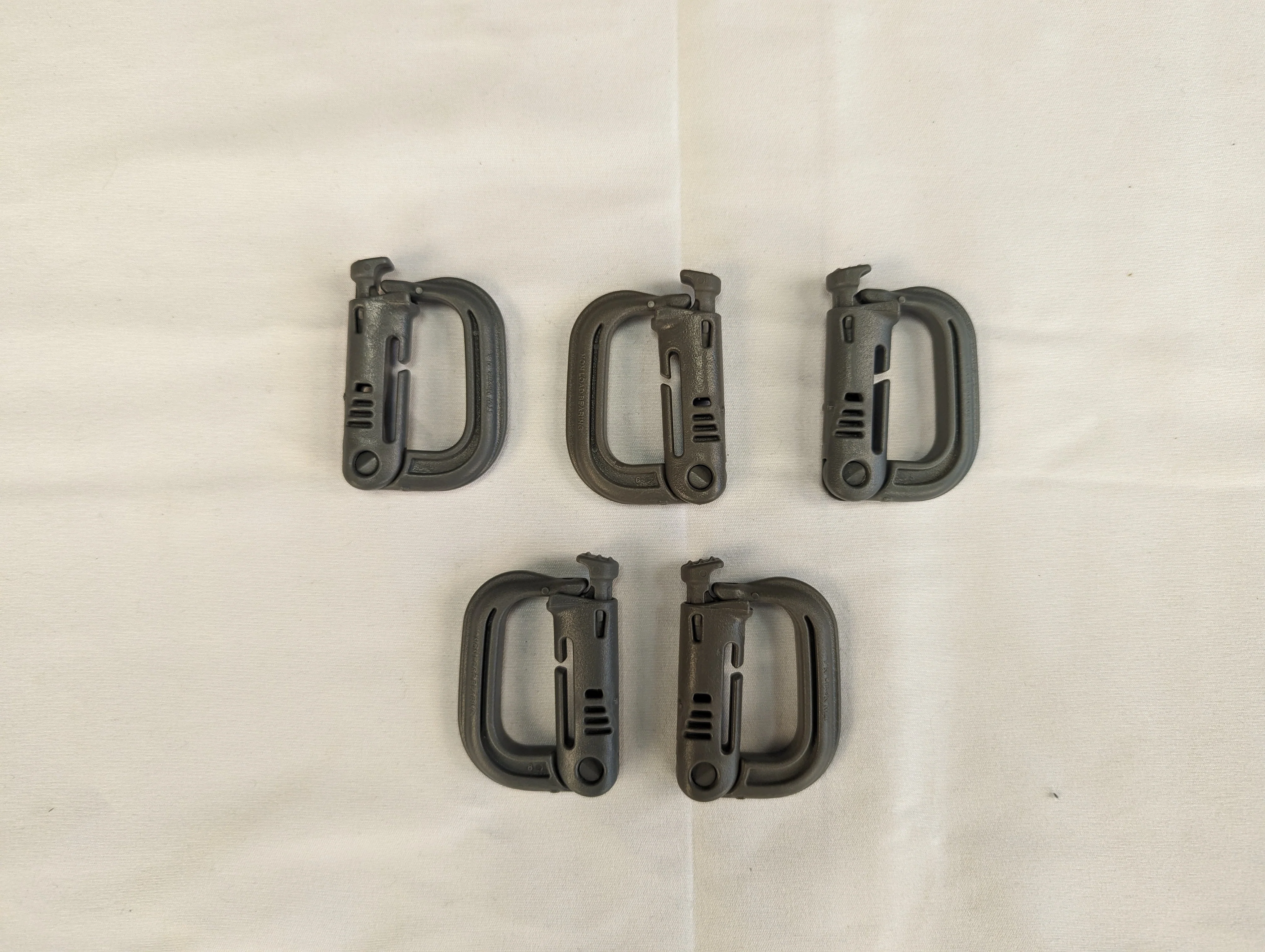 USGI ITW Nexus MOLLE Grimloc Carabiner 5 pack - Image 6