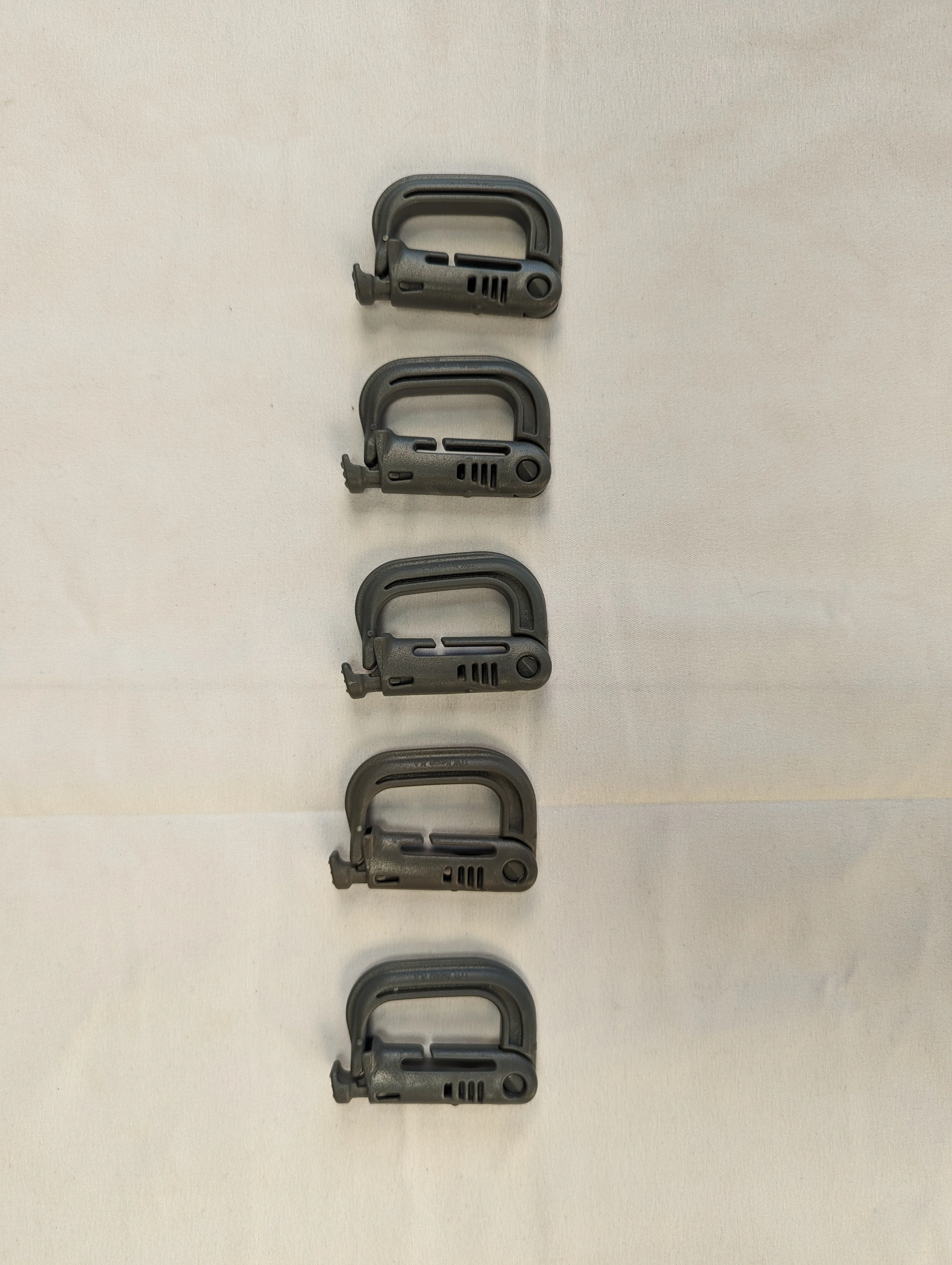 USGI ITW Nexus MOLLE Grimloc Carabiner 5 pack - Image 7