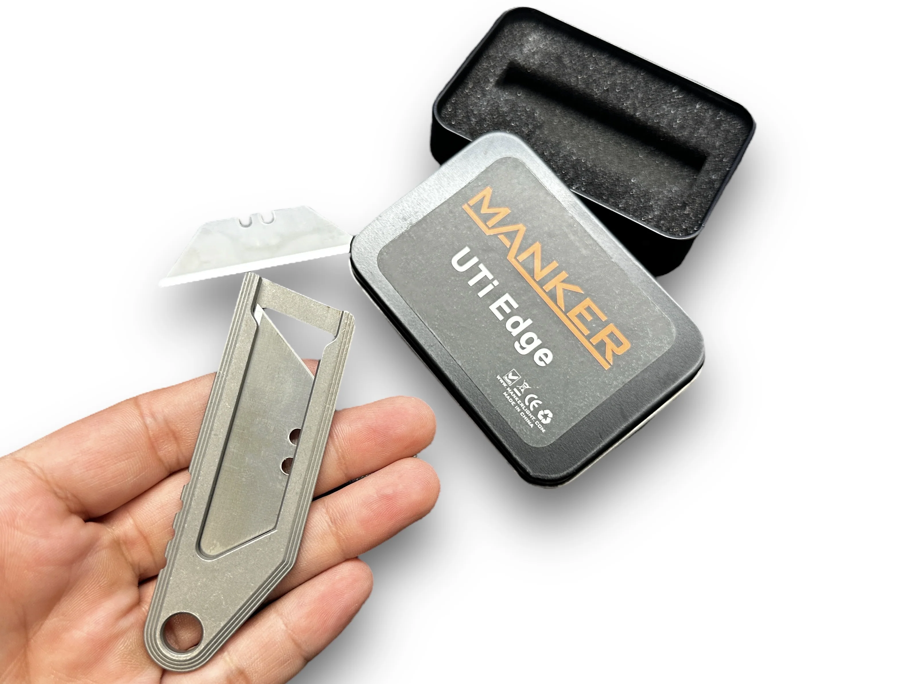 UTI Edge Manker® - Titanium Utility Knife - Image 5